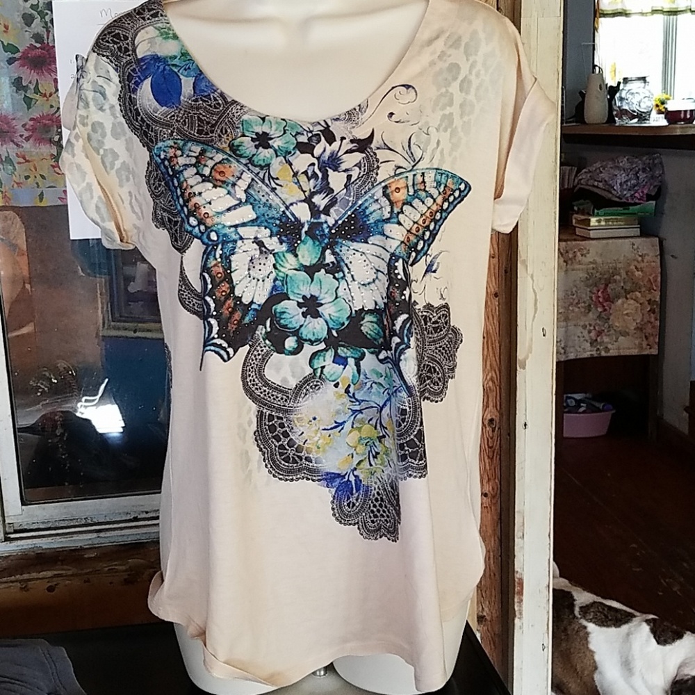 Ladies Butterfly Top!